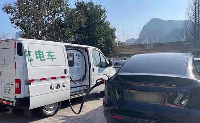 瀍河回族区汽车搭电
